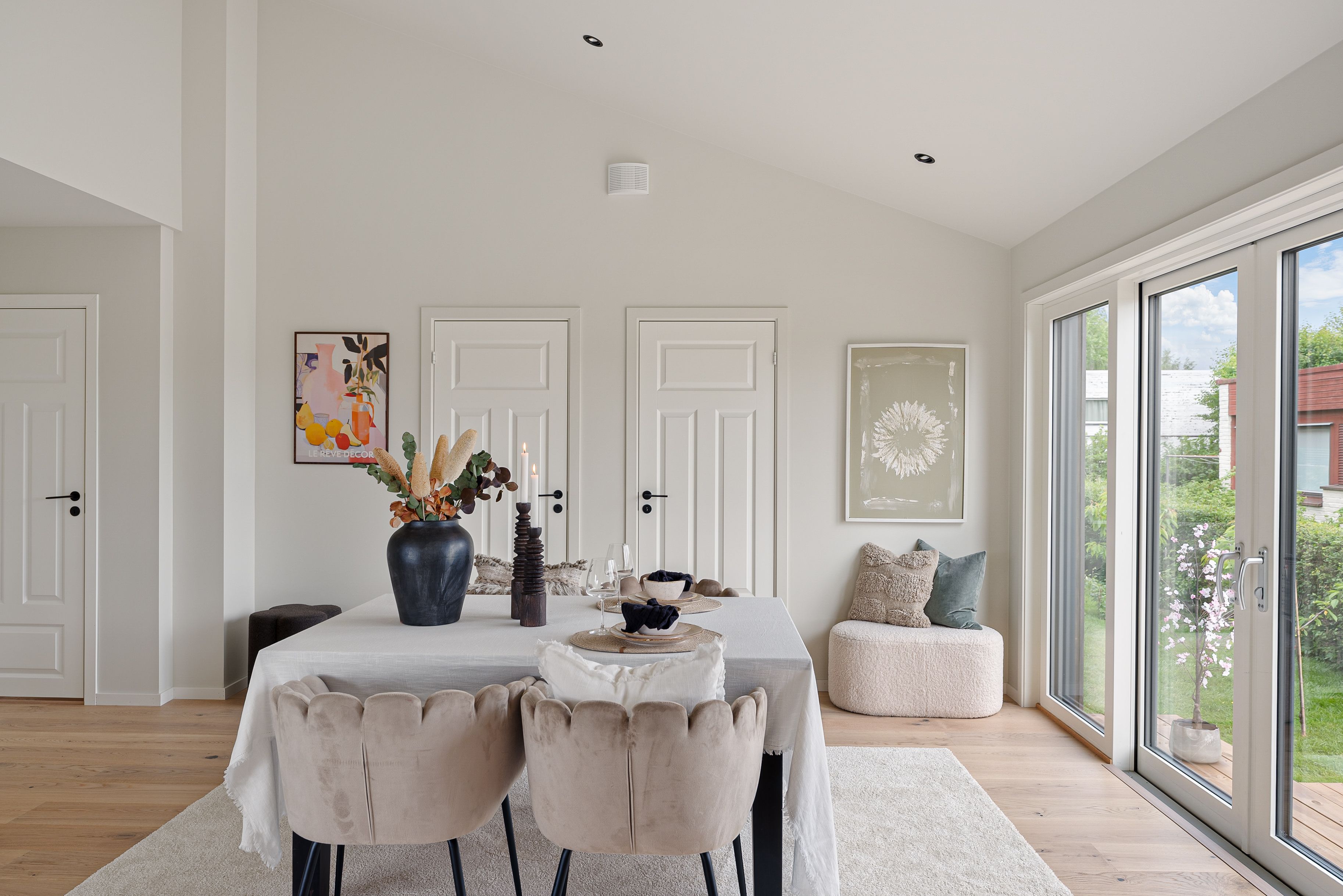 714794227213047