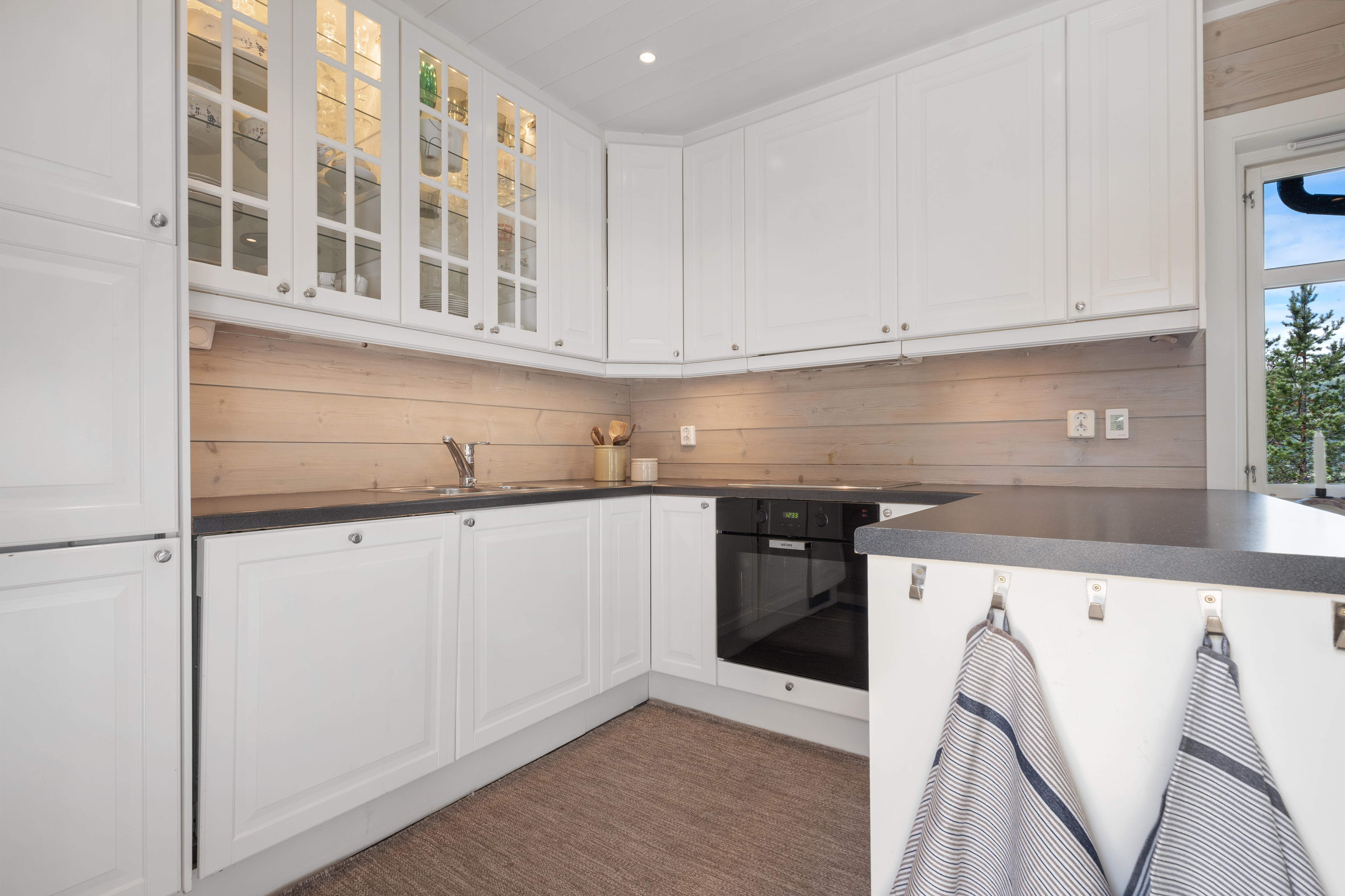 626833296987504