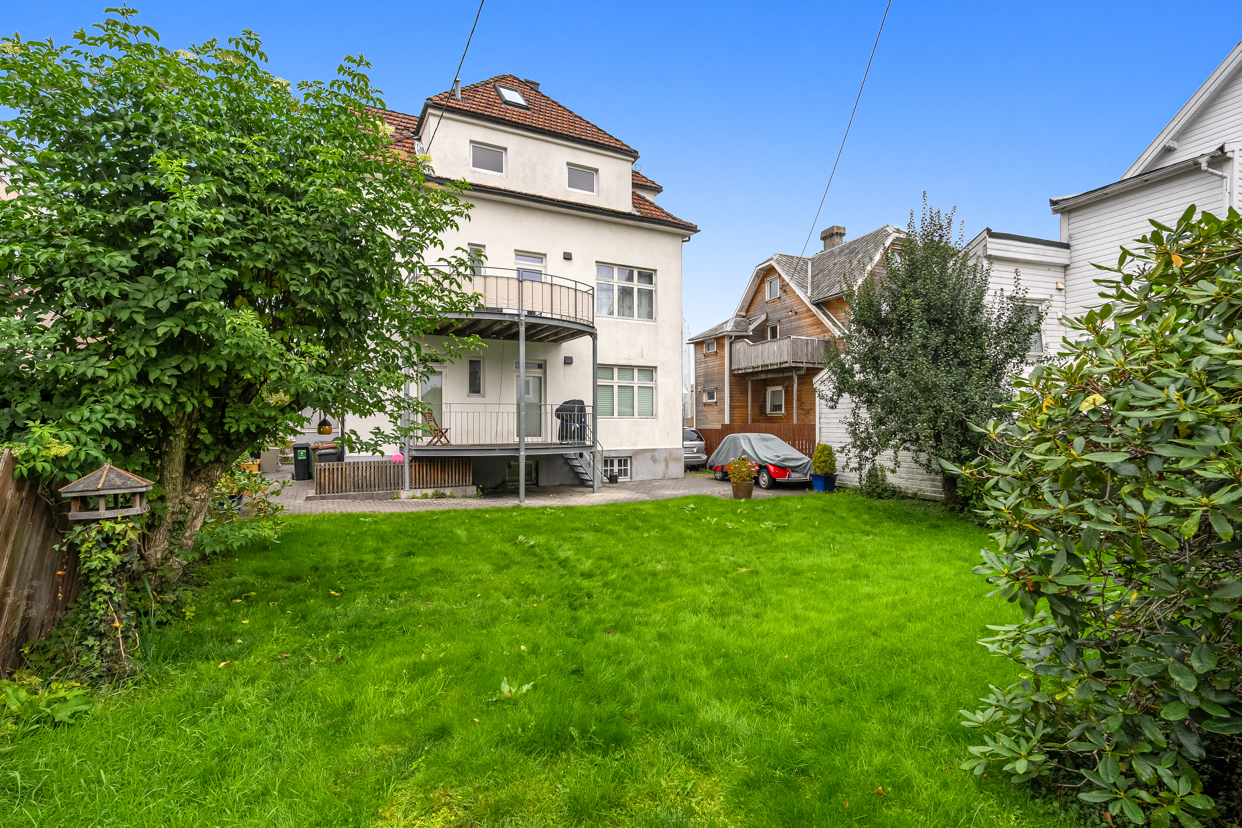 659818645821572