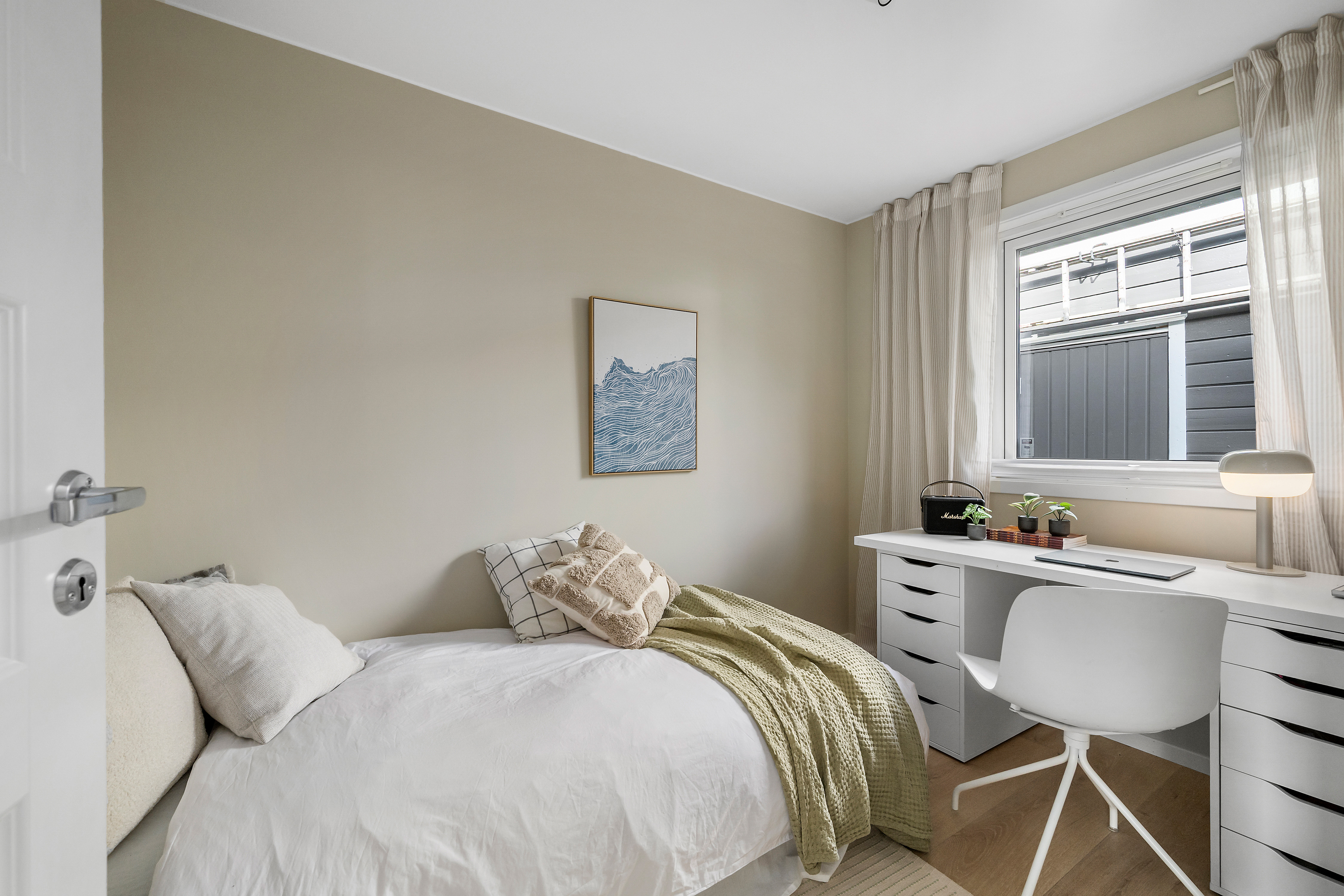 835740506261942