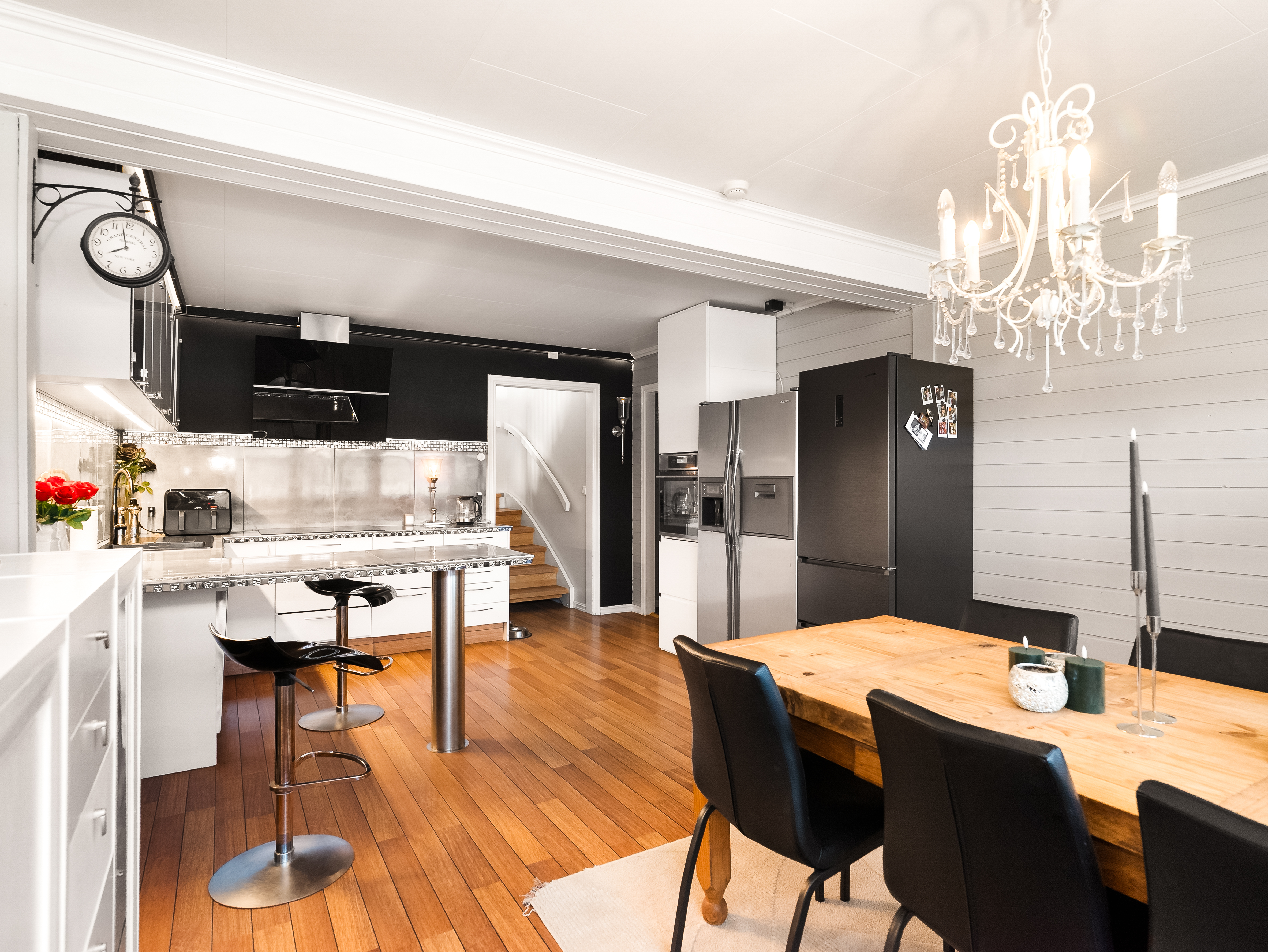 714794227211001