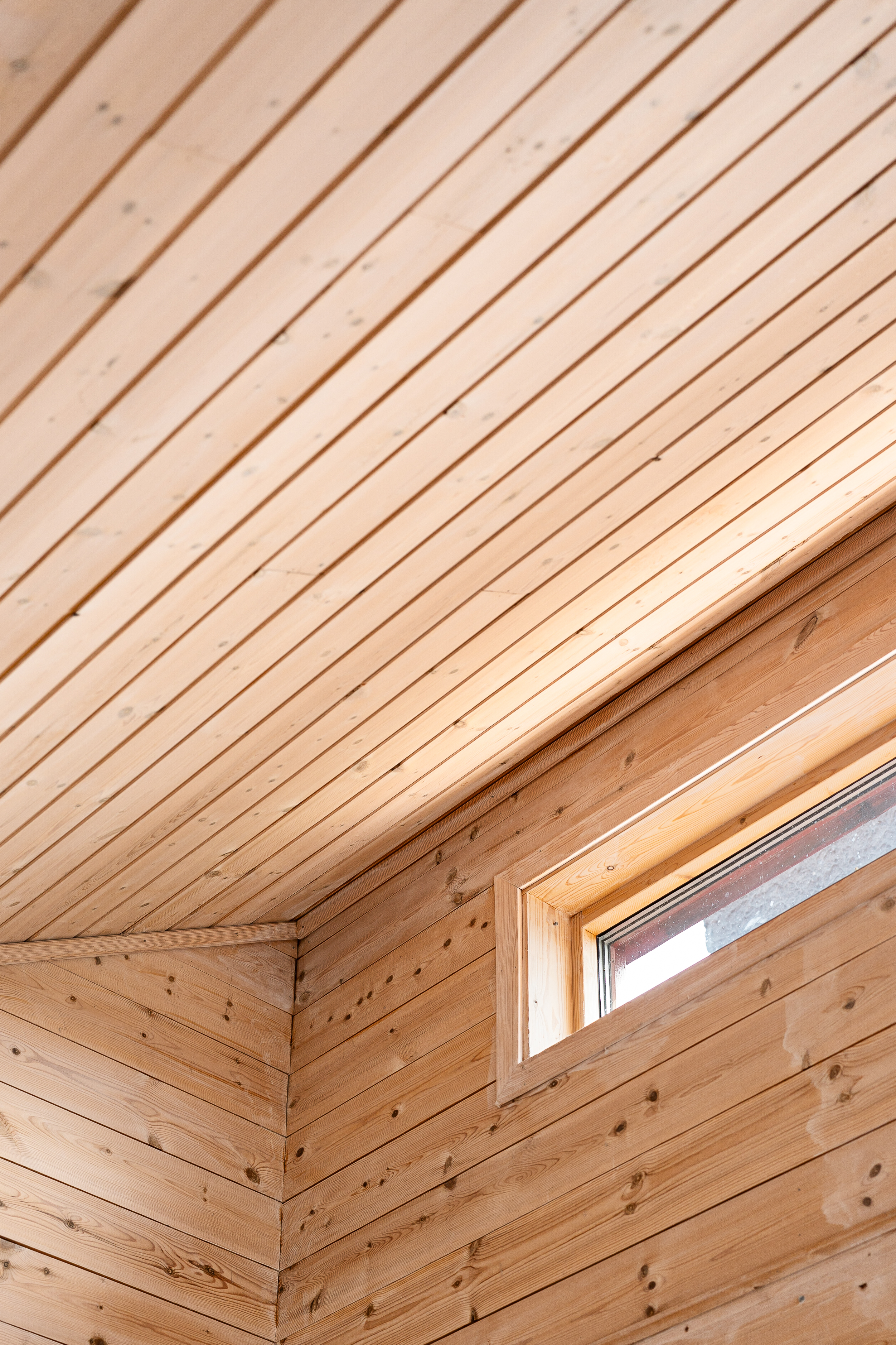 676311320235373