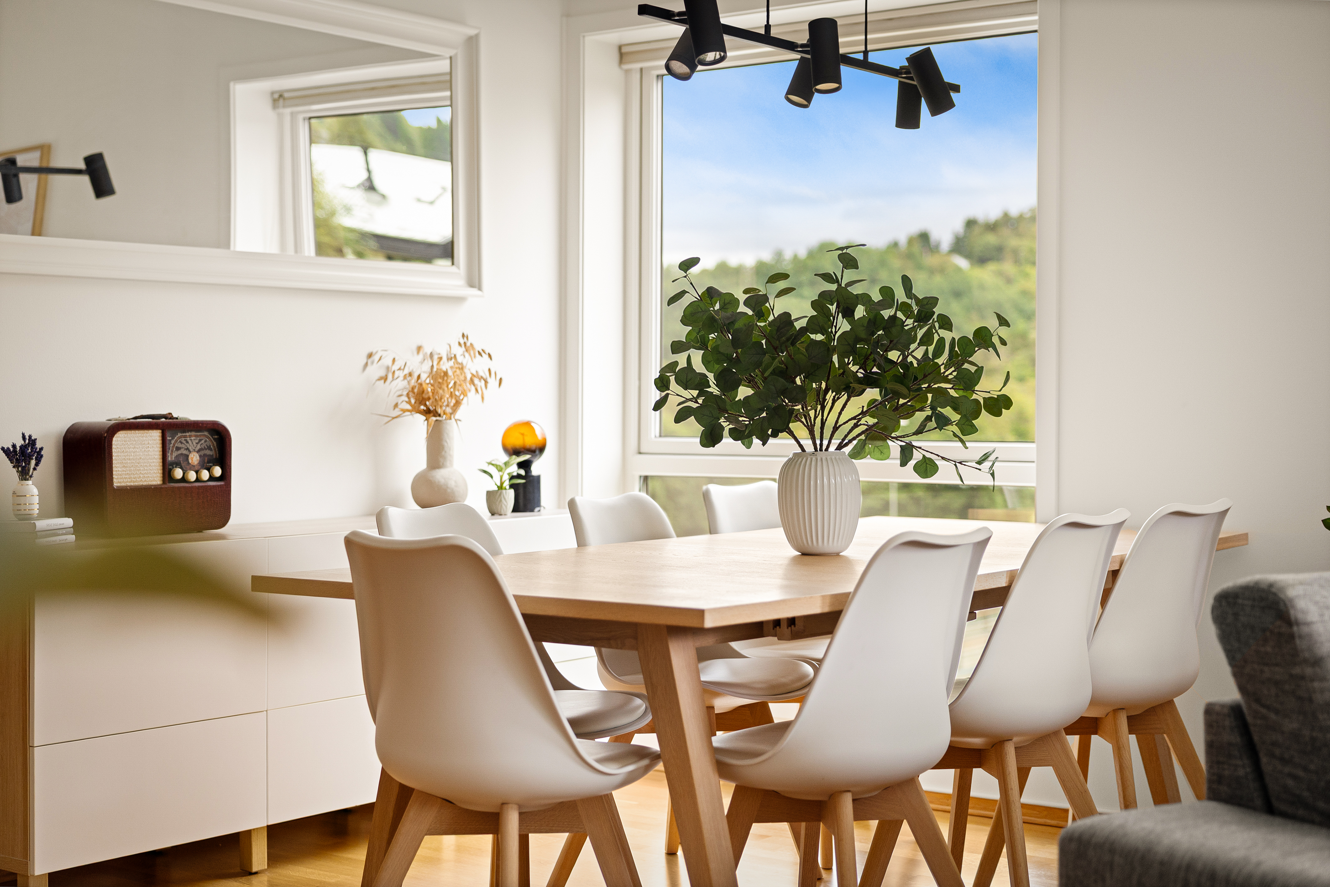 632330855123214