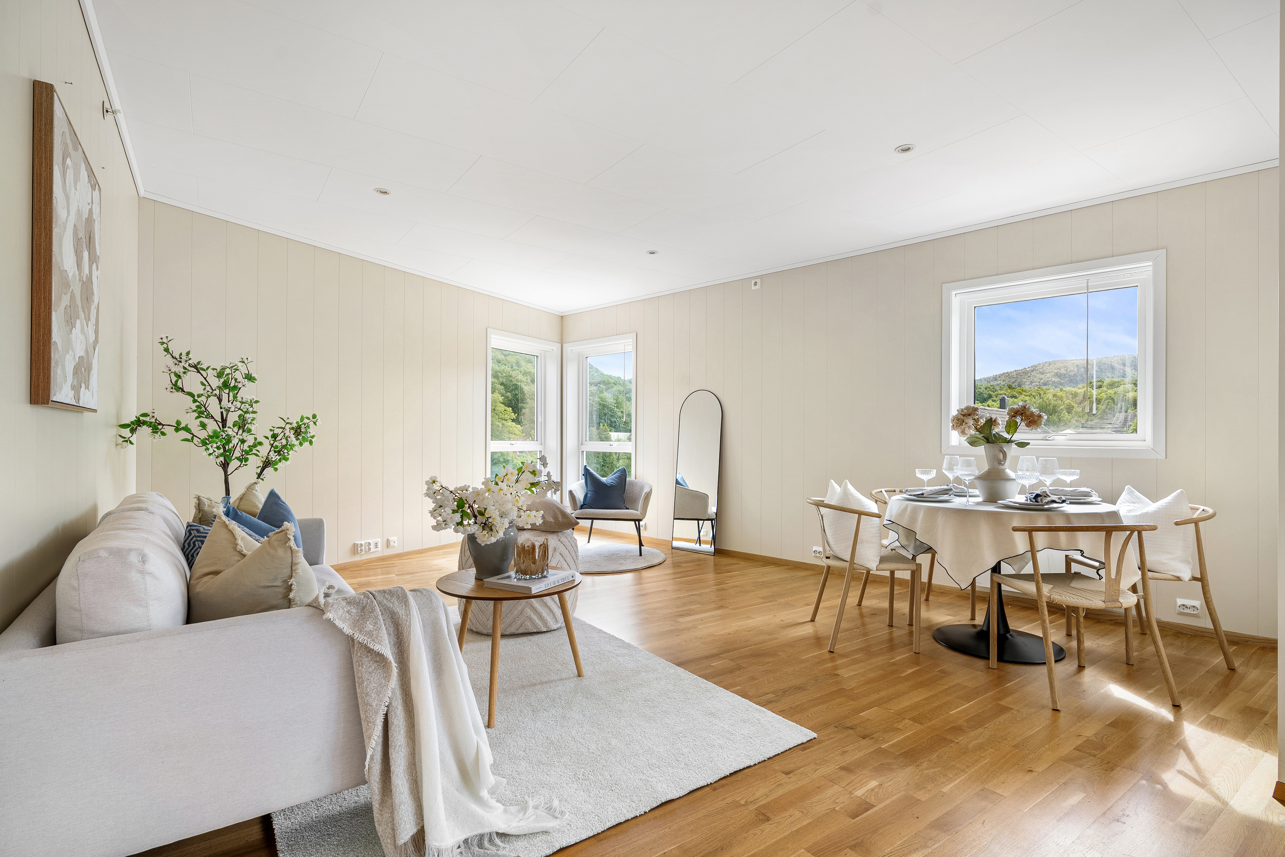 604843064430936