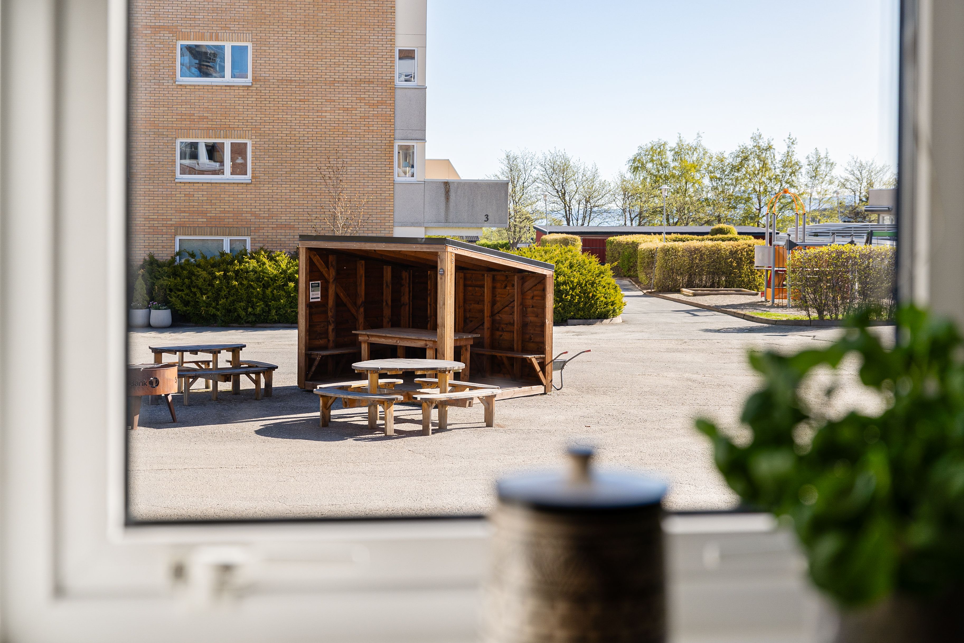 714794227210977