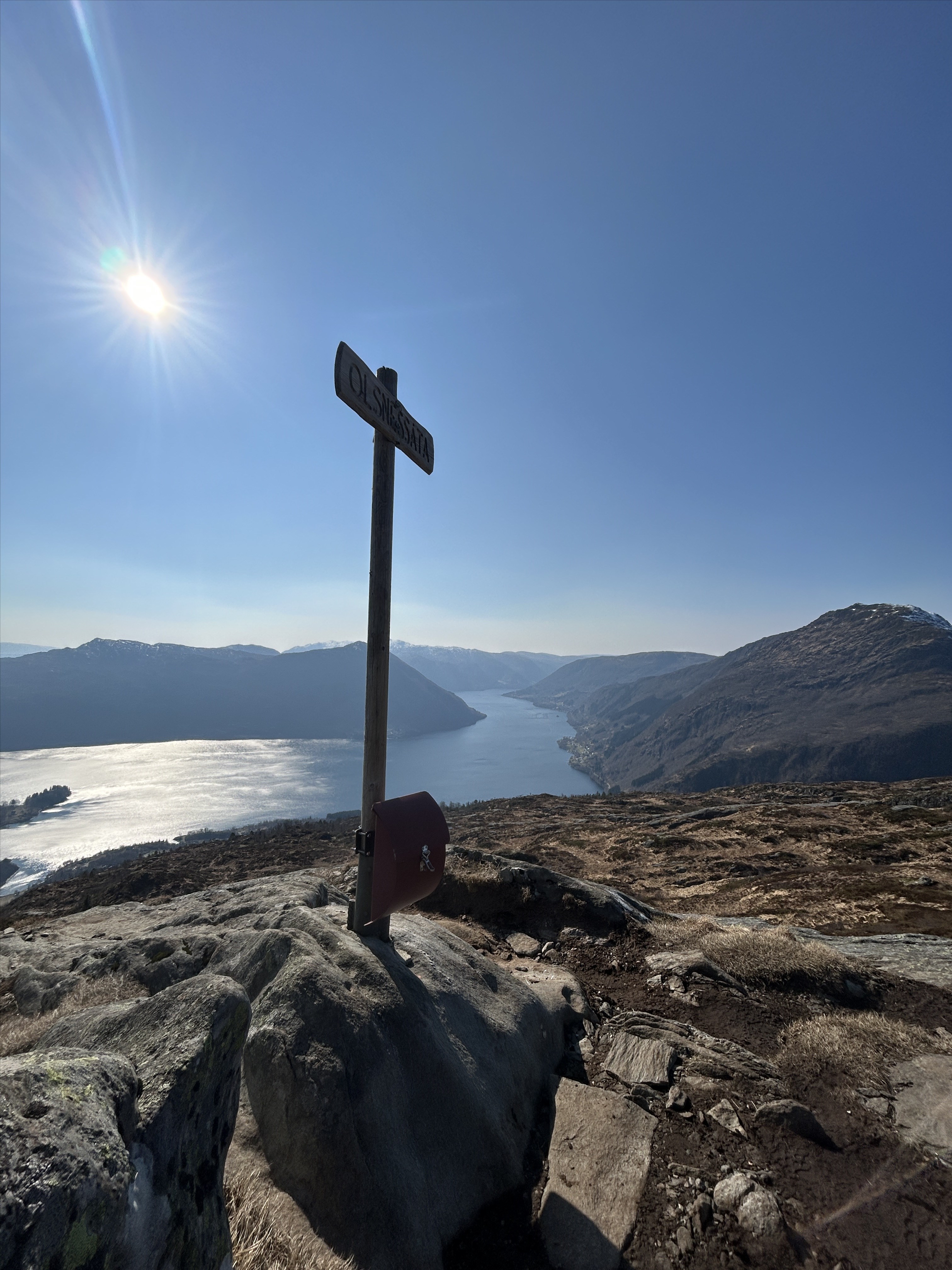 615838180709062