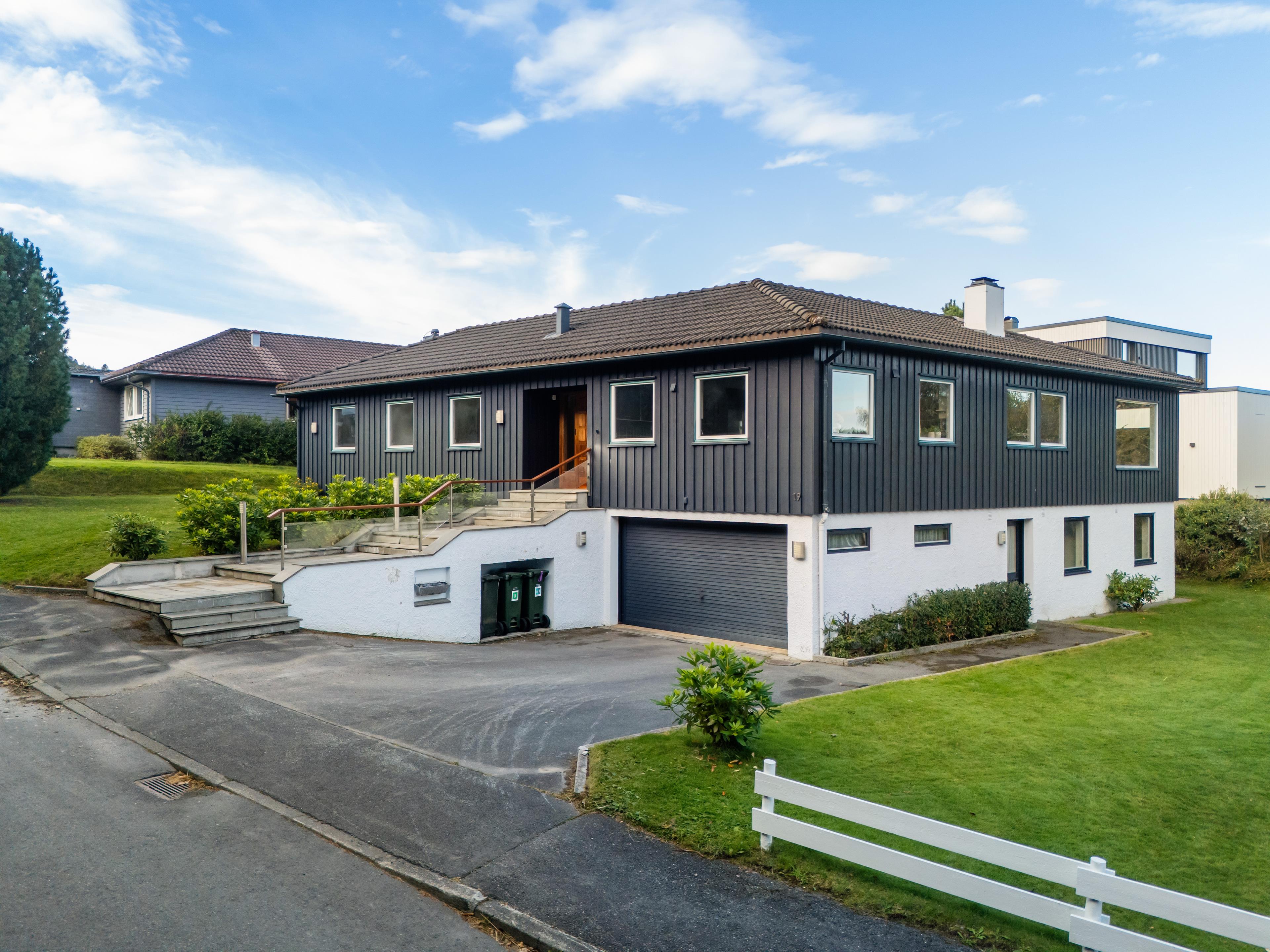 Alv Schiefloes veg 19